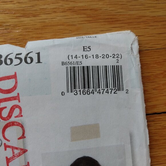 Pullover Blouse Sewing Pattern Plus Size 14-22 UNCUT Butterick 6561 Fairycore - Picture 2 of 10